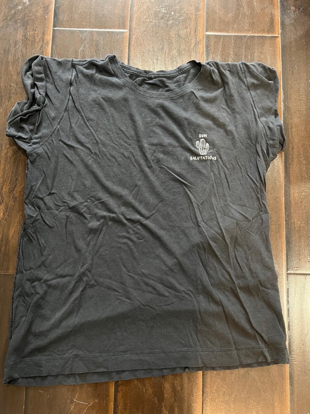 Lululemon Black Sun Salutations Tee, size 12